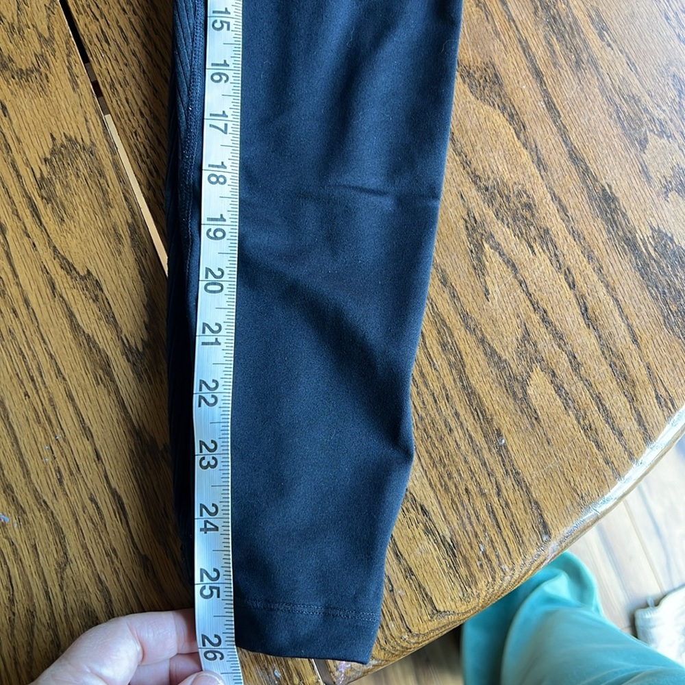 Nike Dri-Fit XS one Black one Grey/Black Leggings - Picture 2 of 7